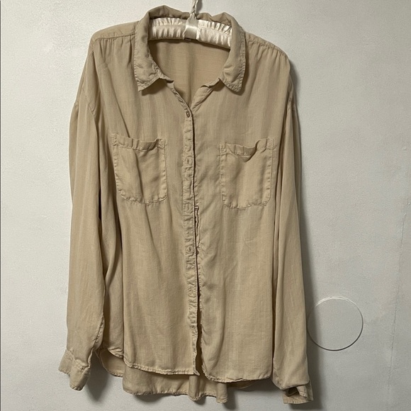 Wonderly Tops - Wonderly Cream Button-Up Shirt